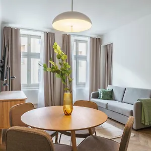 4* Ξενοδοχείο με διαμερίσματα Limehome Halkova